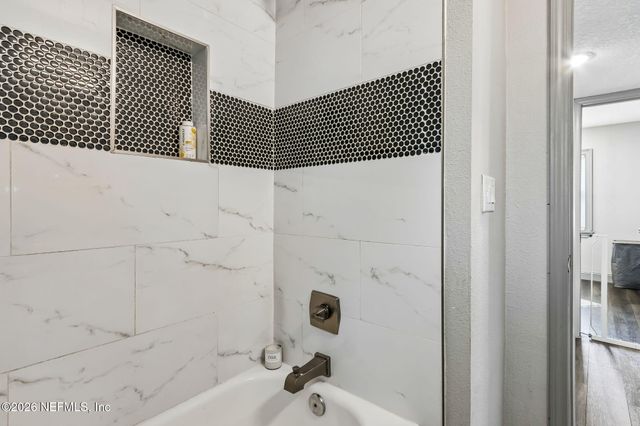 1135 MURRAY Drive, Jacksonville, FL 32205