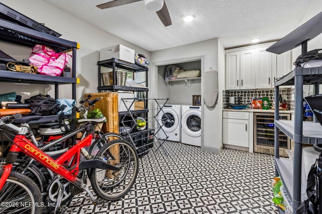 1135 MURRAY Drive, Jacksonville, FL 32205