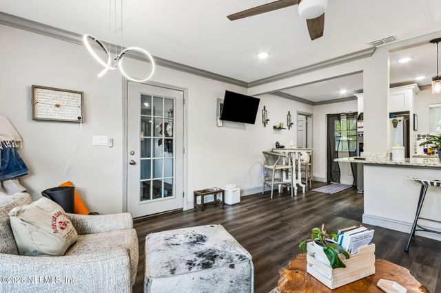 1135 MURRAY Drive, Jacksonville, FL 32205