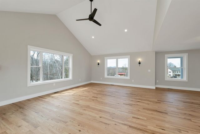 83 W Parish Road, Concord, NH 03301