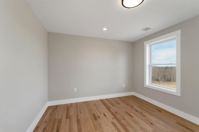 83 W Parish Road, Concord, NH 03301