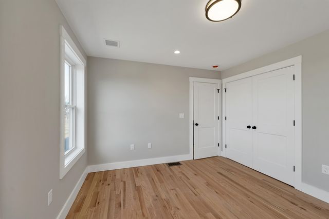 83 W Parish Road, Concord, NH 03301