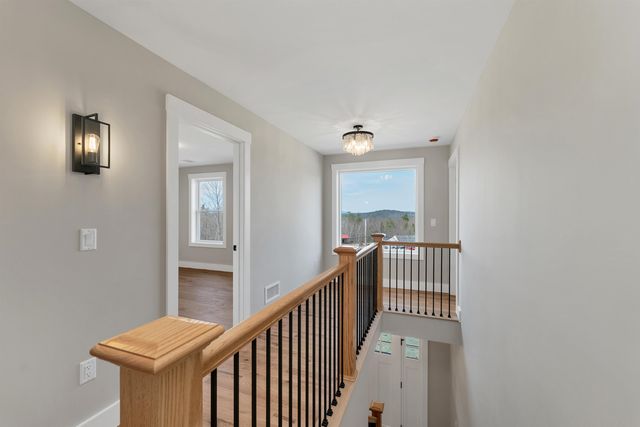 83 W Parish Road, Concord, NH 03301