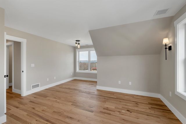 83 W Parish Road, Concord, NH 03301