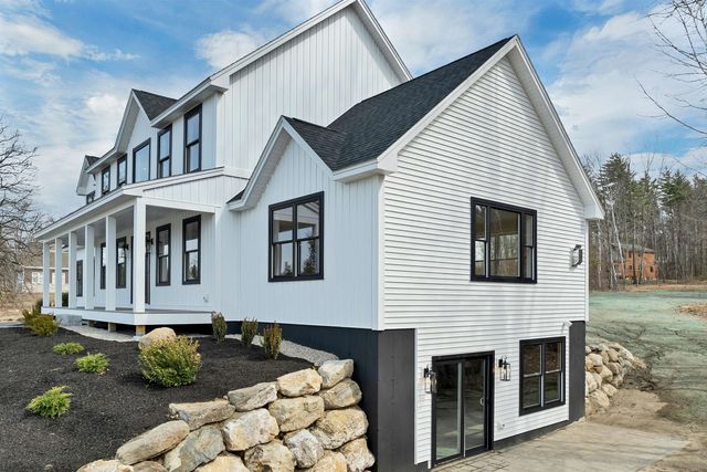 83 W Parish Road, Concord, NH 03301
