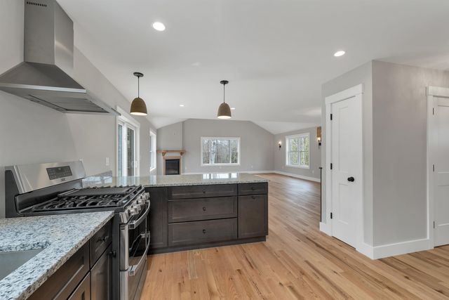 83 W Parish Road, Concord, NH 03301