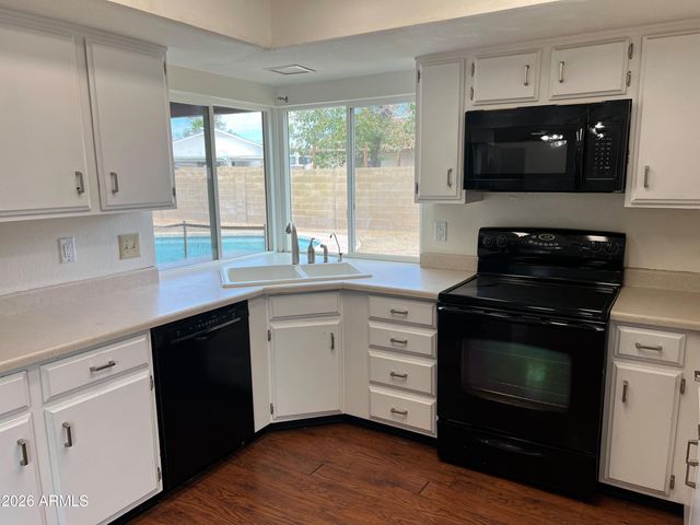 647 S BERMUDA Circle, Mesa, AZ 85206