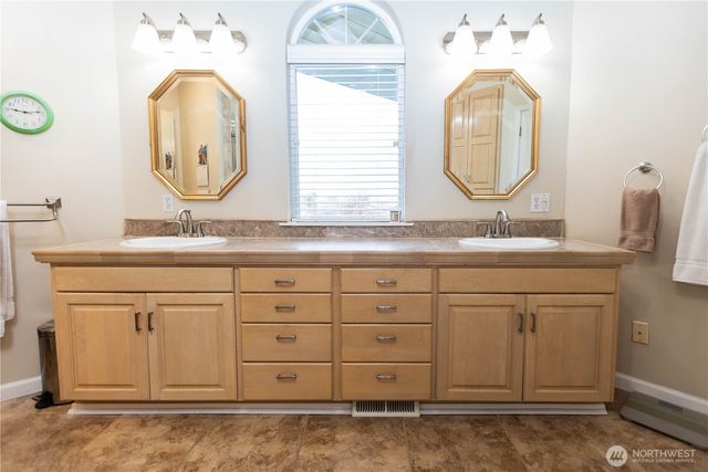 959 SE Sentry Drive, College Place, WA 99324