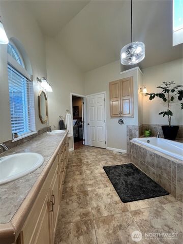 959 SE Sentry Drive, College Place, WA 99324