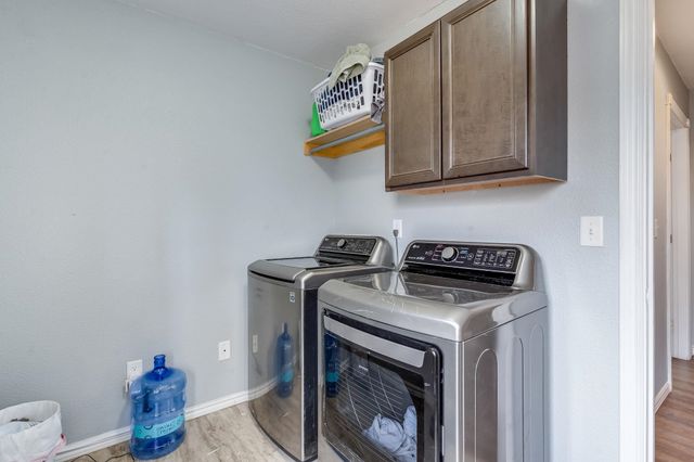 2146 S Green St, Wichita, KS 67211