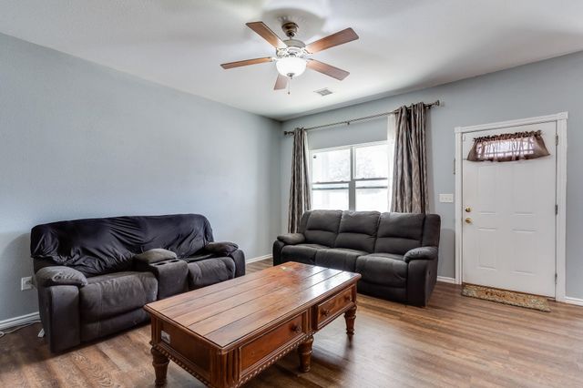 2146 S Green St, Wichita, KS 67211