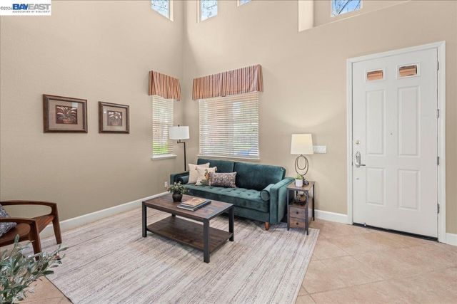 107 Limestone Cmn, Livermore, CA 94550