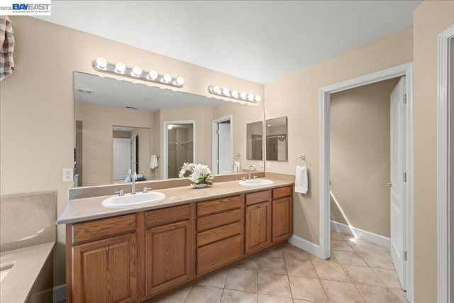 107 Limestone Cmn, Livermore, CA 94550