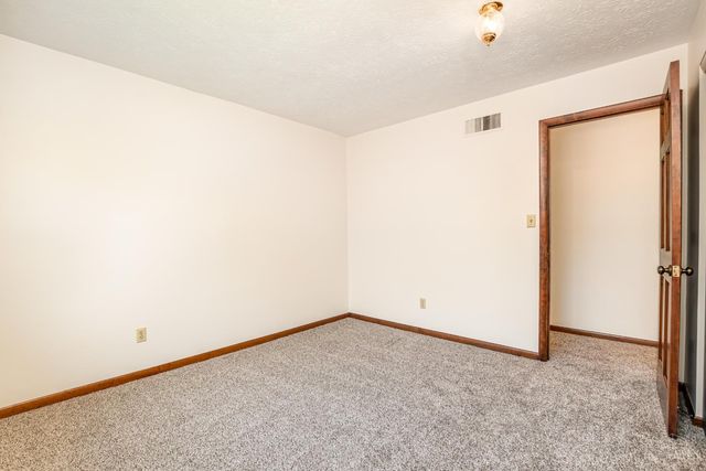 694 Buff Court, Springfield Twp., OH 45231