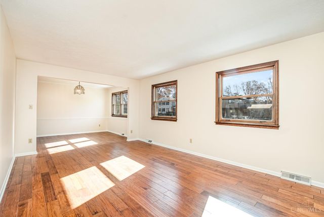 694 Buff Court, Springfield Twp., OH 45231