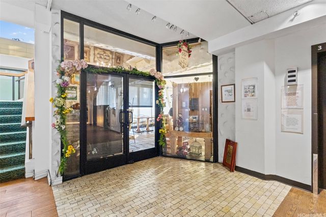 444 Niu Street 3405, Honolulu, HI 96815