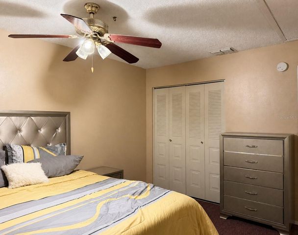 7011 WATERSIDE DR, Tampa, FL 33617