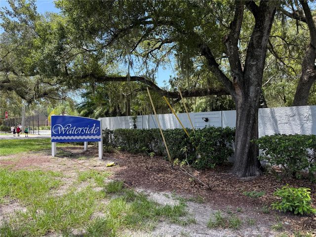 7011 WATERSIDE DR, Tampa, FL 33617