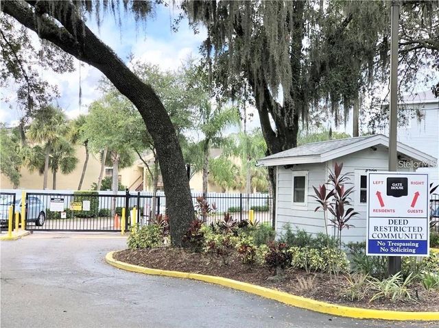 7011 WATERSIDE DR, Tampa, FL 33617