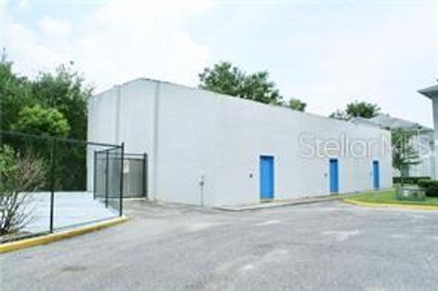 7011 WATERSIDE DR, Tampa, FL 33617