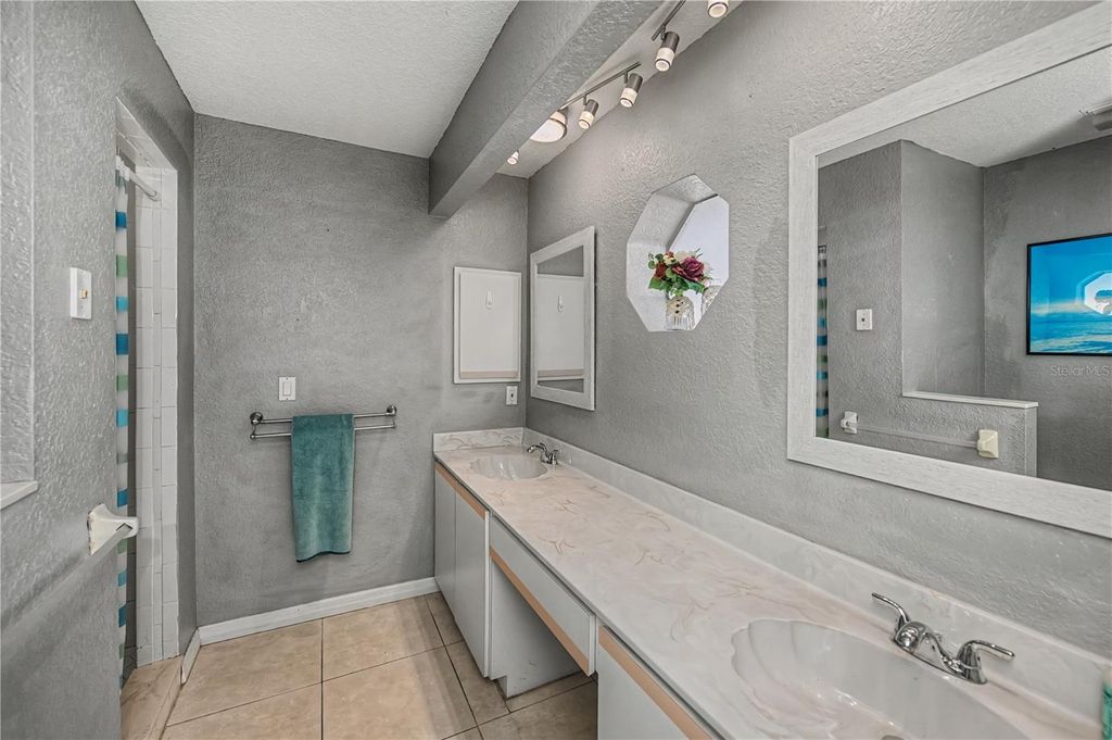 Image 23 of property listing at 18020 OHARA DRIVE, Port Charlotte, FL 33948