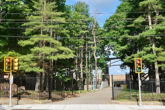 195 Independence Ave 111, Quincy, MA 02169