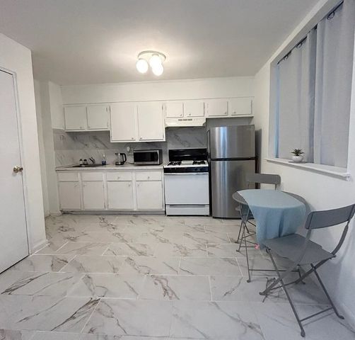 195 Independence Ave 111, Quincy, MA 02169