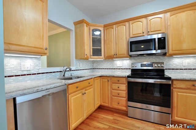 213 Kenswick Lane 213, Windsor, CT 06095