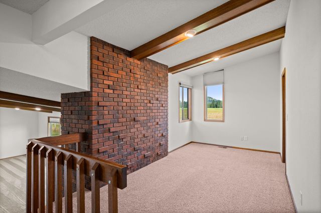 4796 W Gibson Dahl Rd, Clayton, WA 99110