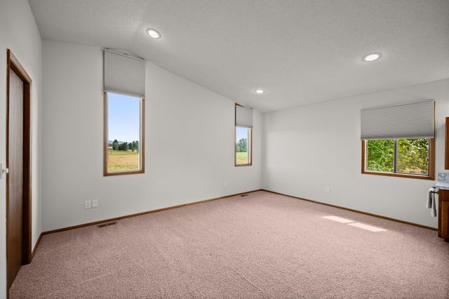 4796 W Gibson Dahl Rd, Clayton, WA 99110