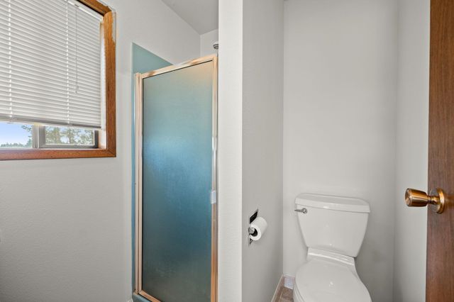 4796 W Gibson Dahl Rd, Clayton, WA 99110