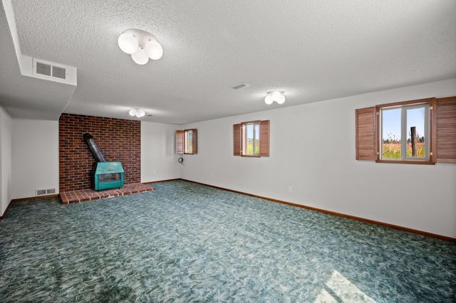 4796 W Gibson Dahl Rd, Clayton, WA 99110