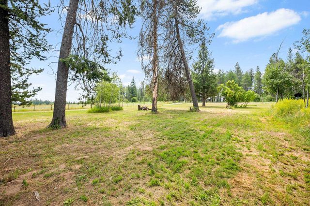 4796 W Gibson Dahl Rd, Clayton, WA 99110