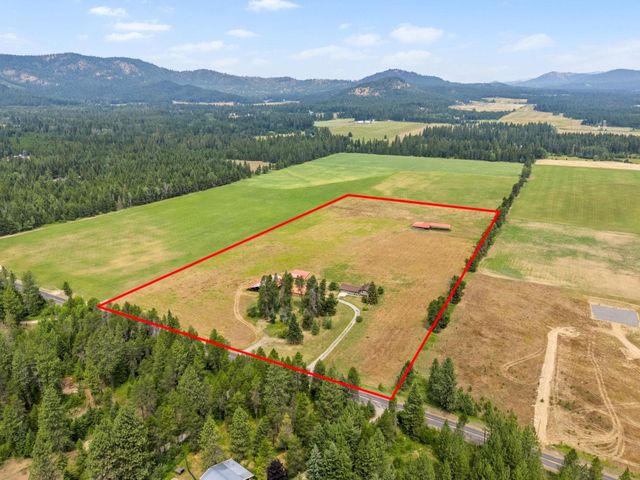 4796 W Gibson Dahl Rd, Clayton, WA 99110