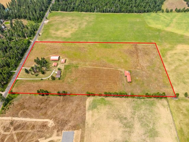 4796 W Gibson Dahl Rd, Clayton, WA 99110