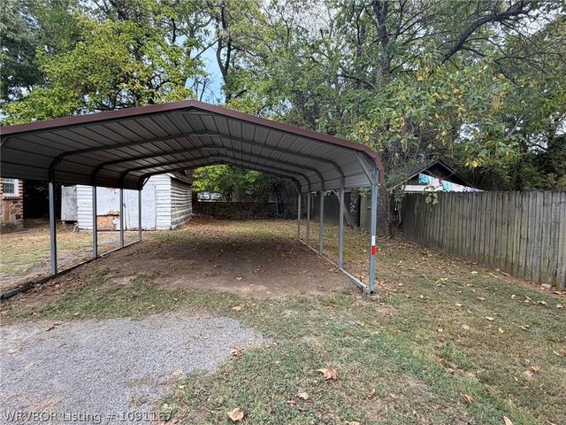 5123 S 24th Street, Fort Smith, AR 72901
