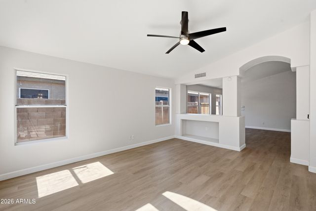 24837 N 40TH Avenue, Glendale, AZ 85310