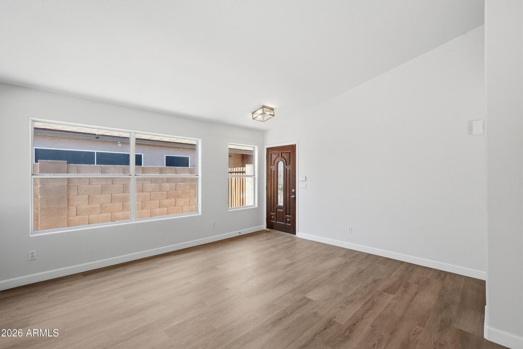 24837 N 40TH Avenue, Glendale, AZ 85310 — photo 3