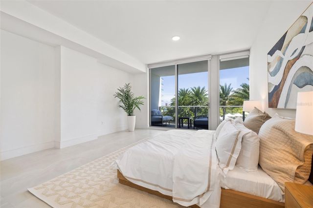 220 LAKE SHORE DRIVE 704, Lake Park, FL 33403