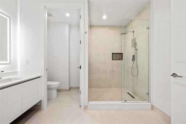 220 LAKE SHORE DRIVE 704, Lake Park, FL 33403