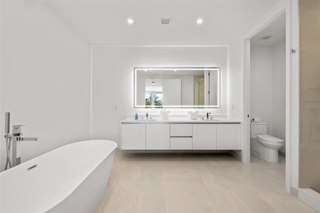 220 LAKE SHORE DRIVE 704, Lake Park, FL 33403