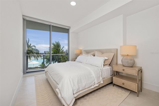 220 LAKE SHORE DRIVE 704, Lake Park, FL 33403