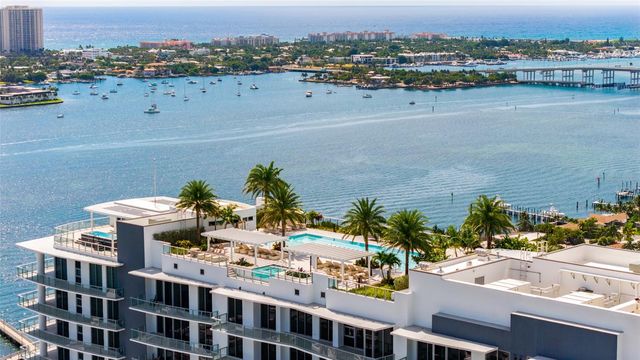 220 LAKE SHORE DRIVE 704, Lake Park, FL 33403