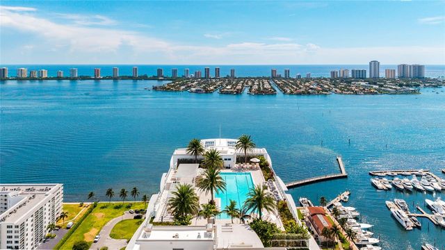 220 LAKE SHORE DRIVE 704, Lake Park, FL 33403