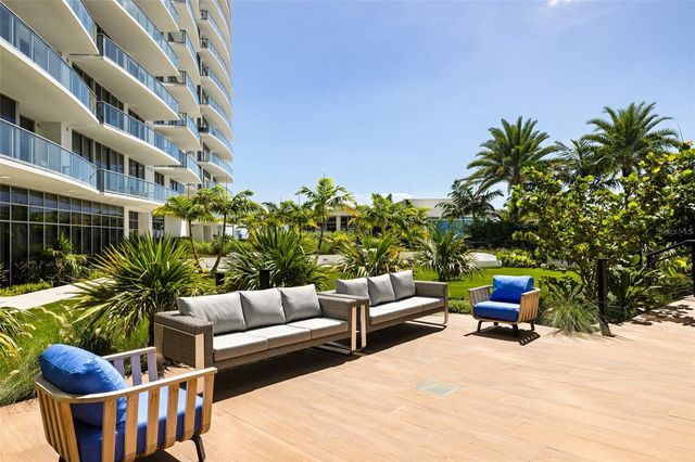 220 LAKE SHORE DRIVE 704, Lake Park, FL 33403