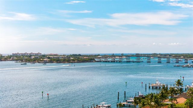 220 LAKE SHORE DRIVE 704, Lake Park, FL 33403