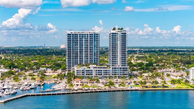 220 LAKE SHORE DRIVE 704, Lake Park, FL 33403