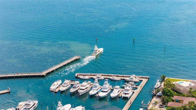 220 LAKE SHORE DRIVE 704, Lake Park, FL 33403