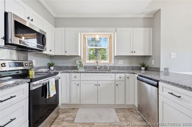 190 Fox Run Lane, Autryville, NC 28318