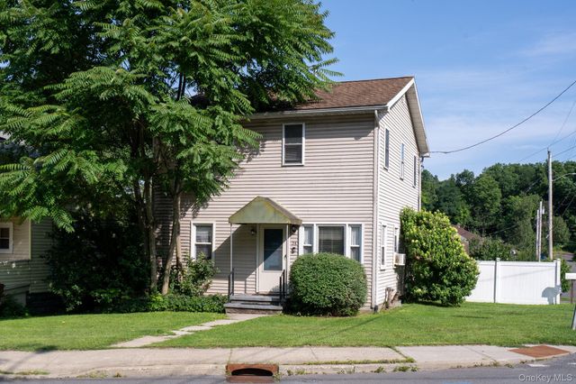 54 Boulevard, Kingston, NY 12401